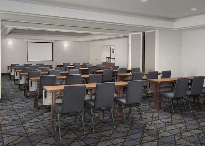 Courtyard By Marriott Dothan